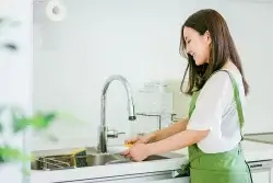 キッチン掃除に最適！ダイソーのスキマの達人シリーズ！